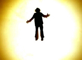 THE NEW VIDEO OF THE CURE "TAKING OFF"