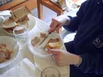 anita_comiendo
