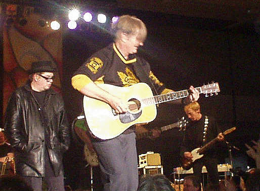 CLICK HERE TO GO TO THE OFFICIAL TOM COCHRANE WEBSITE - THESE PICS CAN BE SEEN THERE ALSO www.TomCochrane.com