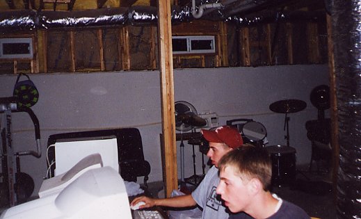 Image001.jpg (38429 bytes)