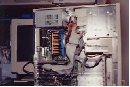 P1mpslaps_oldcomp.jpg (176529 bytes)