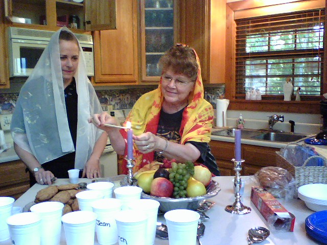 Shabbat Candle Lighting