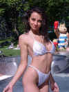 sanja_swimm03.jpg (55412 bytes)