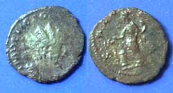 Bronze antoninianus of the Gallic usurper Victorinus! border=