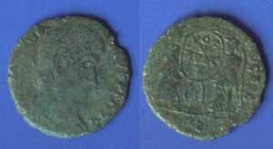 Constans AV Solidus. CONSTANS AVGVSTVS, diademed bust right, two Victories standing facing with shield inscribed VOT