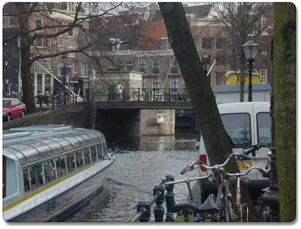 amsterdam_canal4