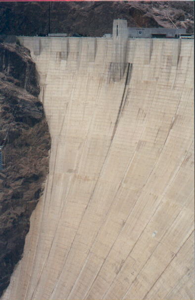 Hoover.jpg (37184 bytes)