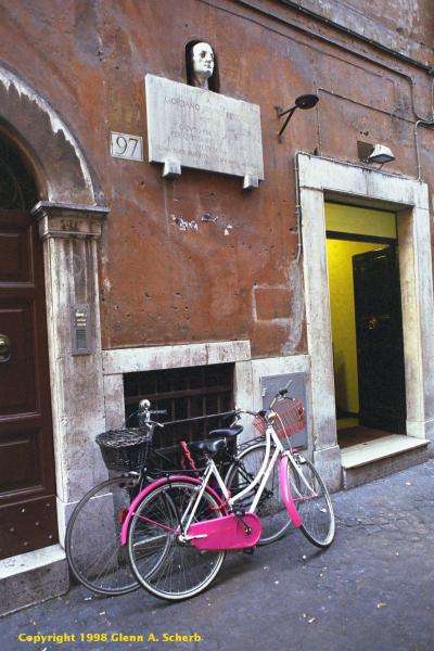 Bicycle on Roman side
street