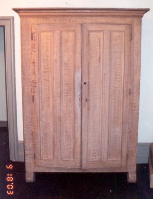 Octagon House Wardrobe