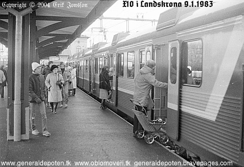 bild av X10 på spår 8 Landskrona station den 9.1.1983