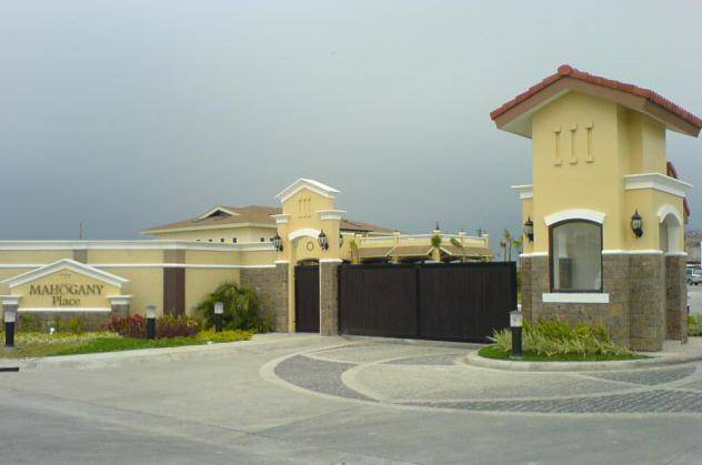 Entrance gate