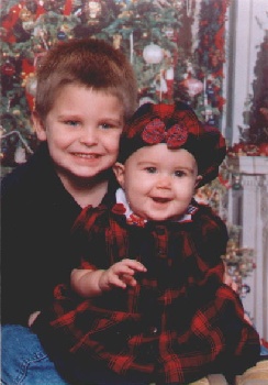 Savannah & Tyler Christmas 1999