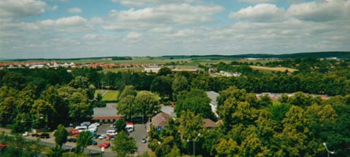 aerial1.jpg (25071 bytes)