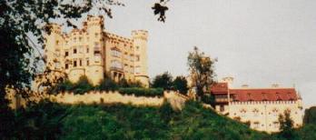 hohenschwangau.jpg (11970 bytes)
