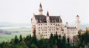 neuschwanstein.jpg (8437 bytes)
