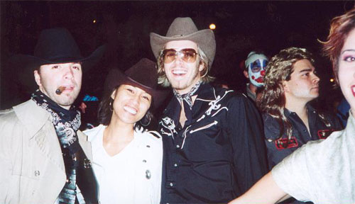 Howdy!