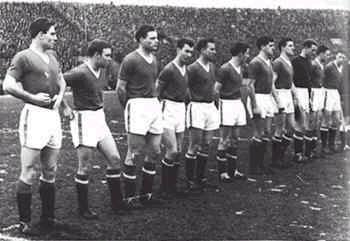 The last picture of the Busby Babes lined up