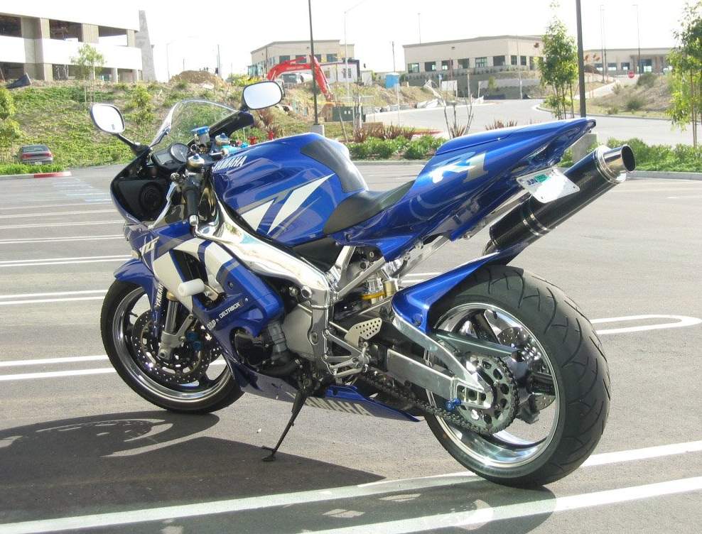 YAMAHA