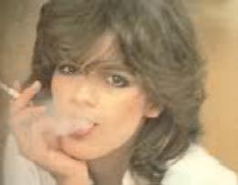 smoking Gia.jpg - 6286 Bytes