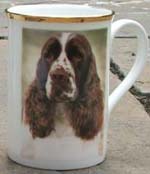 You can enjoy coffee with your best friend in this cup.