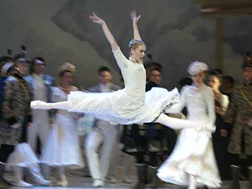 Elisha Willis as Odette