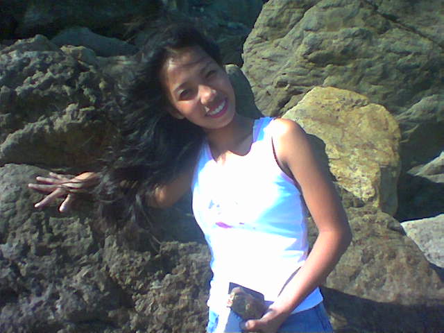 sa batuhan sa may puerto galera