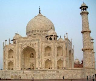 Side view of Taj
