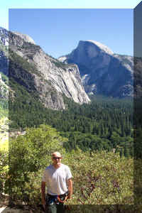 YNP09-05-03_032b.jpg (200710 bytes)