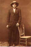 lesliej.jpg (23633 bytes)