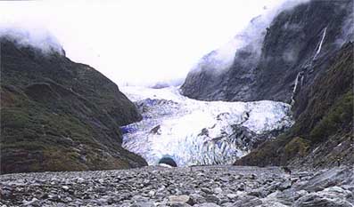 glacier1.jpg (23633 bytes)