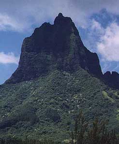 moorea1.jpg (16172 bytes)