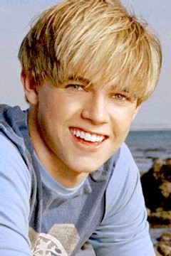 Jesse McCartney! Yay Summerland!