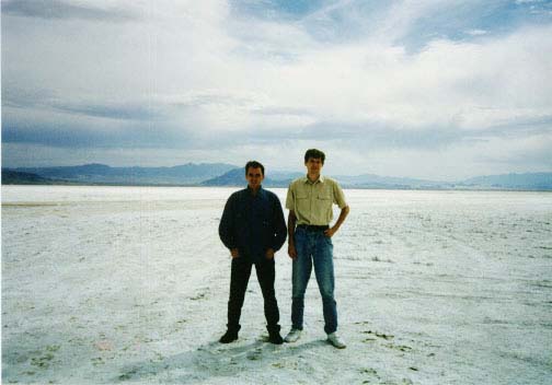 California is the land of contrasts: deserts here are next to tropics.