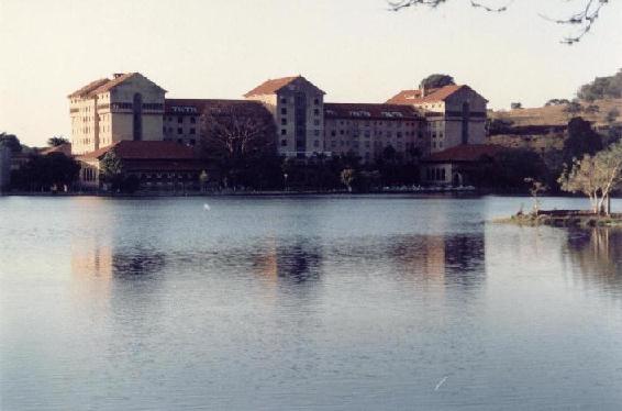 Gde Hotel_37k