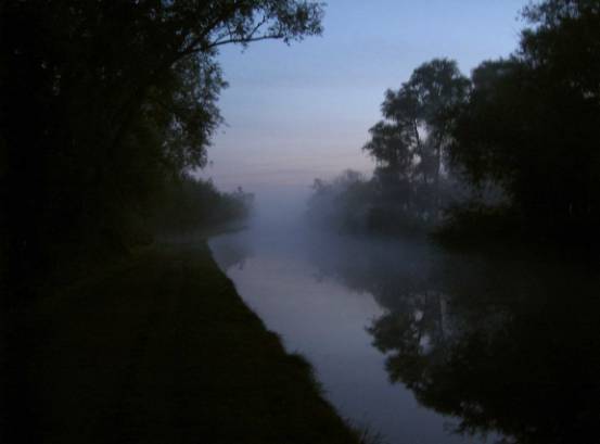 �@�������d�e
The misty view of the River Cam 