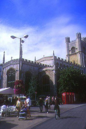 �d������D
Street in Cambridge