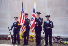 �b���x�H�X�������M��
The guard of honour in the American Military Cemetery