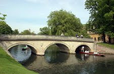 �d �e
River Cam