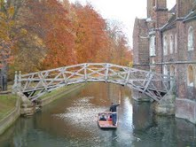 ��ȫ᪺�ƾǾ�
Mathematical Bridge at Queen's College