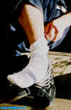 Split_shirt_and_pants-Es_shoes_11.jpg (44104 bytes)