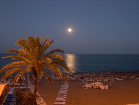 Loading Torremolinos photo...