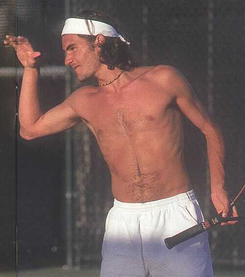 Player of the Month: Roger Federer; July 2004