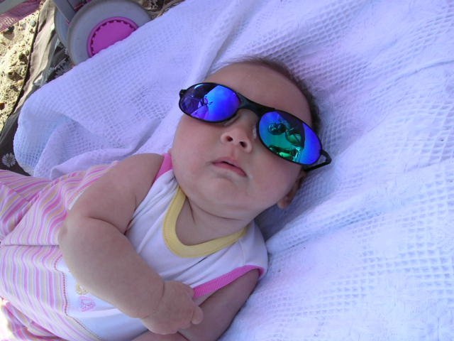 Future's So Bright, Gotta Wear Shades!