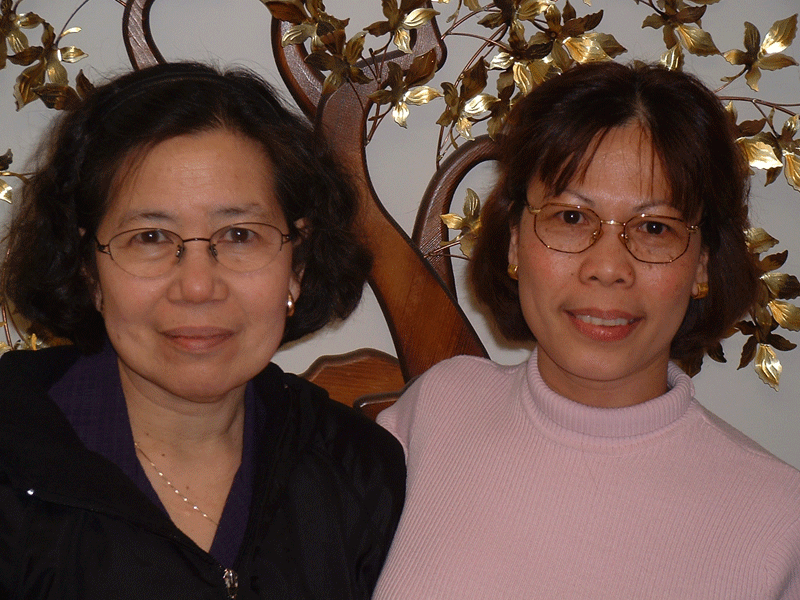 auntielynandauntienora.gif