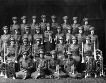band2rs.jpg (30623 bytes)