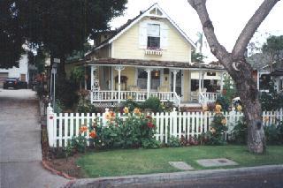 A yellow Victorian