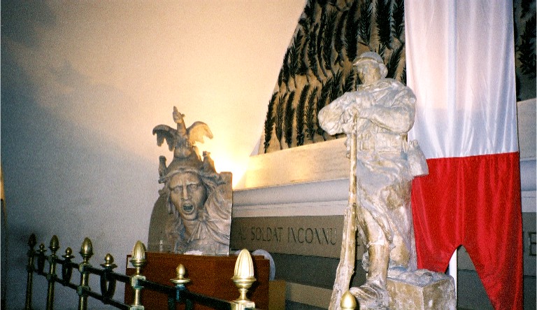 Arch De Triomphe museum