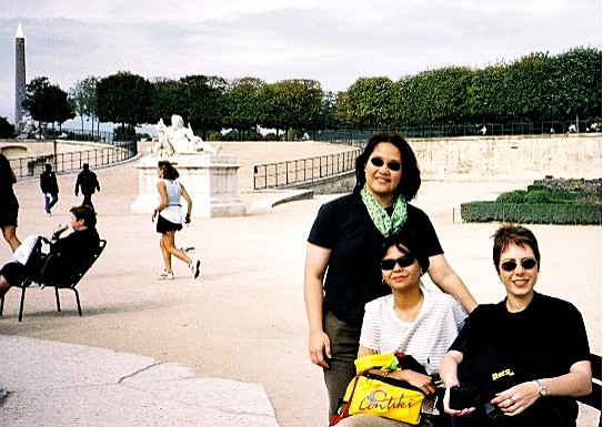 MG, Tippy and Sam at Jardin Orangerie