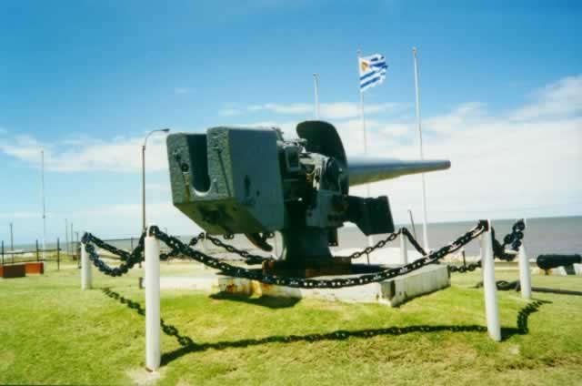 www.evidenceincamera.co.uk,Acorazado Graf Spee,Rio de la Plata,Argentina,Historia,Uruguay,barcos hundidos,nazis,Adolfo Hitler,II Guerra Mundial,Royal Air Force,Universidad de Keele,proyecto TARA,Auschwitz,Steven Spielberg,Allan Williams,II World Mundial,campos concentracion,fotos,photos,images,pictures,postcards,fotos,imagenes,arqueologia submarina,Diario Accion de General Rodriguez, politica, actualidad, noticias e informacion, personalidades e instituciones, policiales, galerias de fotos; historia de General Rodriguez, sus origenes, edificios, estancias, habitos y costumbres, anecdotas, comercios e industrias, los fundadores, antiguas instituciones, fotos e imagenes; suplementos especiales: la crisis politica, economica y social de la Argentina, los acontecimientos de Diciembre de 2001, articulos y entrevistas; Emigracion: toda la informacion destinada a aquellos que desean emigrar, radicarse o estudiar en el exterior, visas, pasaportes, consejos, guias, informacion util, links; Trueque: novedades e informacion, links, estructura del trueque; el casamiento de Maxima Zorreguieta y el principe Guillermo Alejandro de Holanda; Guerra de Afganistan: galeria de imagenes e informacion sobre la primera guerra del siglo XXI; la guerra de Irak, Bagdad, Georges W. Bush, Saddam Husseim, el atentado a las torres Gemelas de Nueva York, las twin towers, el 11-s, y descripcion del hecho que conmovio al mundo; los ultimos dias de Pompeya, Herculano; un argentino en el Titanic, galerias de fotos; Nefertiti, reina de Egipto; Luz Sosa de Godoy Cruz; el Graf Zeppelin, el Hindenburg y dirigibles; las islas Malvinas y la corte de Luis XV, Madame Du Barry, Pompadour, Luis XVI, Maria Antonieta, la Revolucion Francesa; Empleo: consultoras, clasificados, agencias de empleo, consejos e informacion util, curriculum vitae, como confeccionarlos, noticias de actualidad; Los numeros de la crisis: Las consecuencias de la crisis politica, economica y social; estadisticas, pobreza, desnutricion, salud y asistencia; noticias regionales y provinciales, columnas y editoriales; informacion para negocios: pymes, links, empresas y negocios; Agenda Cultural con toda la informacion de cursos, universidades, talleres, escuelas y oportunidades, exposiciones de arte de la region; buscadores en Internet, Enlaces: links a los mejores sitios de educacion, cultura, arte, biografias, politica, interes general, web, Links del Diario Accion: RMS Titanic, su historia, su tragico viaje inaugural; historias, testimonios, documentos y articulos sobre el naufragio; links y sitios sobre el tema; la pelicula de Cameron, fotos e imagenes; suplementos especiales, Historia Argentina y de General Rodriguez, la llegada de la democracia en General Rodriguez, la asuncion de Juan Lumbreras como intendente en 1983, galeria de imagenes, sus palabras y los actos, su gabinete, festejos de la comunidad. Fundacion del pueblo de General Rodriguez, sus instituciones y personalidades relevantes, arquitectura y edificios, comercios e industrias, sus comienzos, estancias, inmigraciones italianas, espa&ntilde;olas, vascas e irlandesas, anecdotas y efemerides, sus hombres ilustres, el Hospital Vicente Lopez y Planes, su fundacion por las Damas de Beneficencia, el hundimiento del crucero General Belgrano, testimonios de ex combatientes y tripulantes, su comandante Hector Elias Bonzo, fotos e imagenes, recuerdos y homenajes, historia de la familia Bonzo de General Rodriguez, entrevistas y articulos periodisticos. La guerra de Malvinas en el Atlantico Sur, el conflicto belico con Gran Breta&ntilde;a de 1982, politicos relevantes, Benjamin Paez y Trueba, fotos antiguas de familias fundadoras, galerias de imagenes de pobladores, recorrida virtual por el antiguo General Rodriguez, el paso de la Infanta en 1910, historia de La Serenisima, la familia Mastellone, La Choza, Bernardo de Irigoyen, peronismo y radicalismo y muchisimo mas