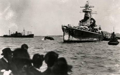 www.evidenceincamera.co.uk,Acorazado Graf Spee,Rio de la Plata,Argentina,Historia,Uruguay,barcos hundidos,nazis,Adolfo Hitler,II Guerra Mundial,Royal Air Force,Universidad de Keele,proyecto TARA,Auschwitz,Steven Spielberg,Allan Williams,II World Mundial,campos concentracion,fotos,photos,images,pictures,postcards,fotos,imagenes,arqueologia submarina,Diario Accion de General Rodriguez, politica, actualidad, noticias e informacion, personalidades e instituciones, policiales, galerias de fotos; historia de General Rodriguez, sus origenes, edificios, estancias, habitos y costumbres, anecdotas, comercios e industrias, los fundadores, antiguas instituciones, fotos e imagenes; suplementos especiales: la crisis politica, economica y social de la Argentina, los acontecimientos de Diciembre de 2001, articulos y entrevistas; Emigracion: toda la informacion destinada a aquellos que desean emigrar, radicarse o estudiar en el exterior, visas, pasaportes, consejos, guias, informacion util, links; Trueque: novedades e informacion, links, estructura del trueque; el casamiento de Maxima Zorreguieta y el principe Guillermo Alejandro de Holanda; Guerra de Afganistan: galeria de imagenes e informacion sobre la primera guerra del siglo XXI; la guerra de Irak, Bagdad, Georges W. Bush, Saddam Husseim, el atentado a las torres Gemelas de Nueva York, las twin towers, el 11-s, y descripcion del hecho que conmovio al mundo; los ultimos dias de Pompeya, Herculano; un argentino en el Titanic, galerias de fotos; Nefertiti, reina de Egipto; Luz Sosa de Godoy Cruz; el Graf Zeppelin, el Hindenburg y dirigibles; las islas Malvinas y la corte de Luis XV, Madame Du Barry, Pompadour, Luis XVI, Maria Antonieta, la Revolucion Francesa; Empleo: consultoras, clasificados, agencias de empleo, consejos e informacion util, curriculum vitae, como confeccionarlos, noticias de actualidad; Los numeros de la crisis: Las consecuencias de la crisis politica, economica y social; estadisticas, pobreza, desnutricion, salud y asistencia; noticias regionales y provinciales, columnas y editoriales; informacion para negocios: pymes, links, empresas y negocios; Agenda Cultural con toda la informacion de cursos, universidades, talleres, escuelas y oportunidades, exposiciones de arte de la region; buscadores en Internet, Enlaces: links a los mejores sitios de educacion, cultura, arte, biografias, politica, interes general, web, Links del Diario Accion: RMS Titanic, su historia, su tragico viaje inaugural; historias, testimonios, documentos y articulos sobre el naufragio; links y sitios sobre el tema; la pelicula de Cameron, fotos e imagenes; suplementos especiales, Historia Argentina y de General Rodriguez, la llegada de la democracia en General Rodriguez, la asuncion de Juan Lumbreras como intendente en 1983, galeria de imagenes, sus palabras y los actos, su gabinete, festejos de la comunidad. Fundacion del pueblo de General Rodriguez, sus instituciones y personalidades relevantes, arquitectura y edificios, comercios e industrias, sus comienzos, estancias, inmigraciones italianas, espa&ntilde;olas, vascas e irlandesas, anecdotas y efemerides, sus hombres ilustres, el Hospital Vicente Lopez y Planes, su fundacion por las Damas de Beneficencia, el hundimiento del crucero General Belgrano, testimonios de ex combatientes y tripulantes, su comandante Hector Elias Bonzo, fotos e imagenes, recuerdos y homenajes, historia de la familia Bonzo de General Rodriguez, entrevistas y articulos periodisticos. La guerra de Malvinas en el Atlantico Sur, el conflicto belico con Gran Breta&ntilde;a de 1982, politicos relevantes, Benjamin Paez y Trueba, fotos antiguas de familias fundadoras, galerias de imagenes de pobladores, recorrida virtual por el antiguo General Rodriguez, el paso de la Infanta en 1910, historia de La Serenisima, la familia Mastellone, La Choza, Bernardo de Irigoyen, peronismo y radicalismo y muchisimo mas